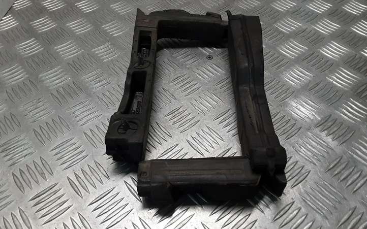 Audi A4 allroad (2009 - 2011)  8K0823722 Другая деталь отсека двигателя