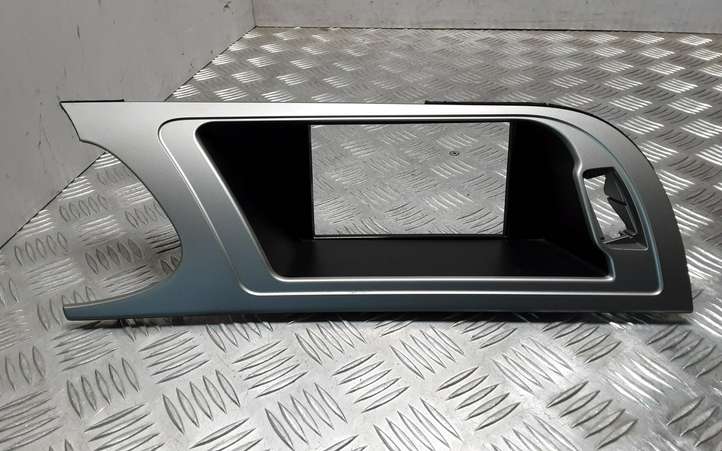 Audi A4 allroad (2009 - 2011)  8K1857186H Отделка радио/ навигации