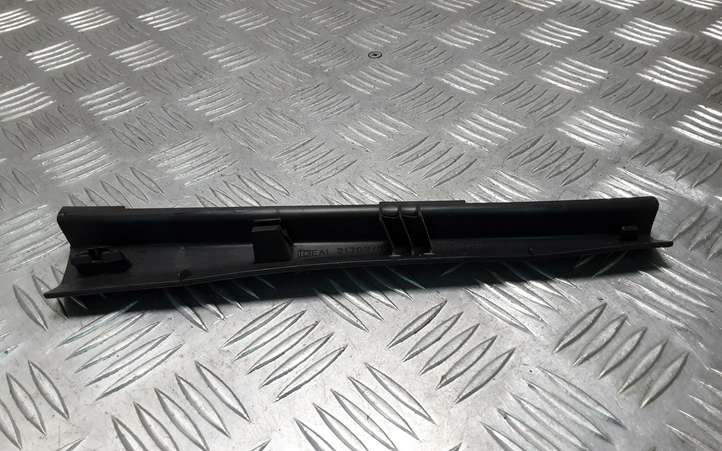 Audi A4 allroad (2009 - 2011)  8K0868203 Другая деталь панели