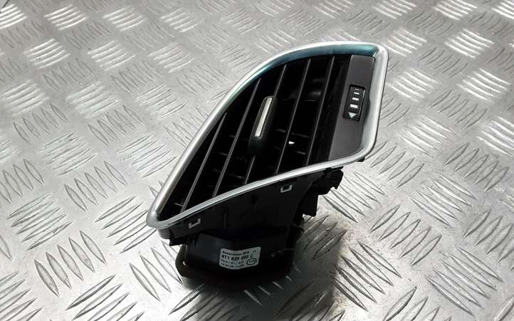 Audi A4 allroad (2009 - 2011)  8T1820902C Боковая воздушный дефлектор