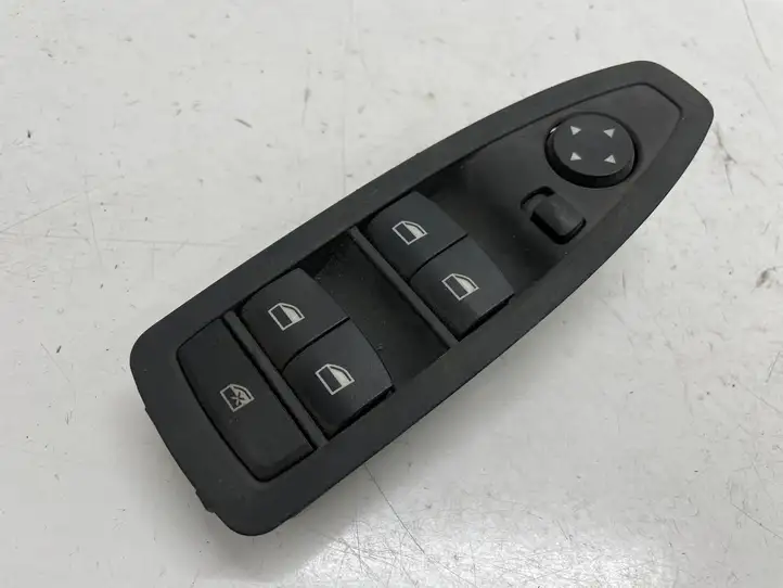 BMW 1 F20 F21 (2011 - 2019) 9208108 Блок кнопок стеклоподъемников — фото 1