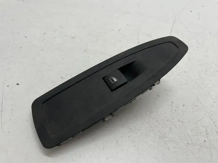 BMW 3 F30 F35 F31 (2012 - 2018) 9208107 Блок кнопок стеклоподъемников — фото 1