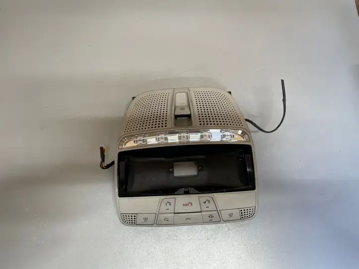 Mercedes-Benz C W205 (2014 - 2021) A0009001513 Передняя подсветка — фото 1