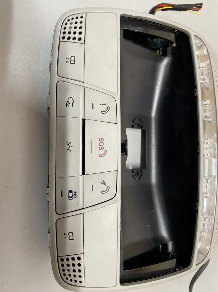 Mercedes-Benz C W205 (2014 - 2021) A0009001513 Передняя подсветка — фото 3