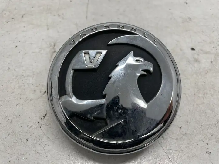 Opel Astra K (2015 - 2020) 39097129 Кнопка закрытия крышки багажника — фото 1