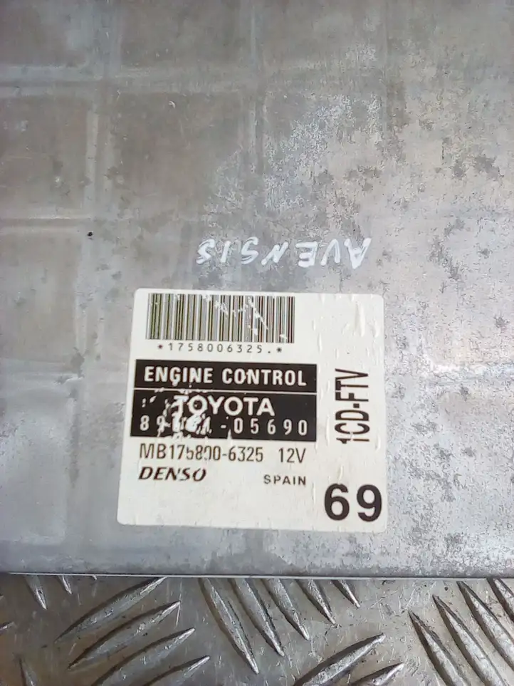 Toyota Avensis T250 (2003 - 2006) 8966105690 Блок управления двигателем (ЭБУ) — фото 2