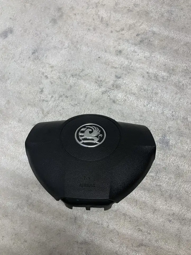 Opel Astra H (2004 - 2009) 13168456 Подушка безопасности руля — фото 1