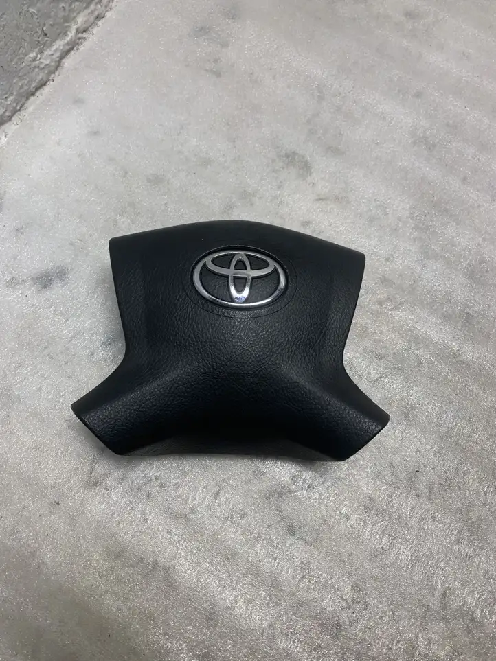 Toyota Avensis T250 (2006 - 2009) 4513005112 Подушка безопасности руля — фото 1