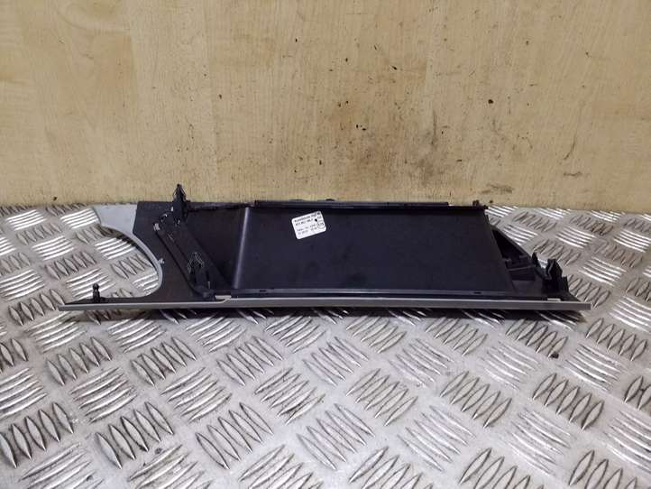 Audi A5 (2007 - 2011)  8T2857185F Отделка внутренней панели