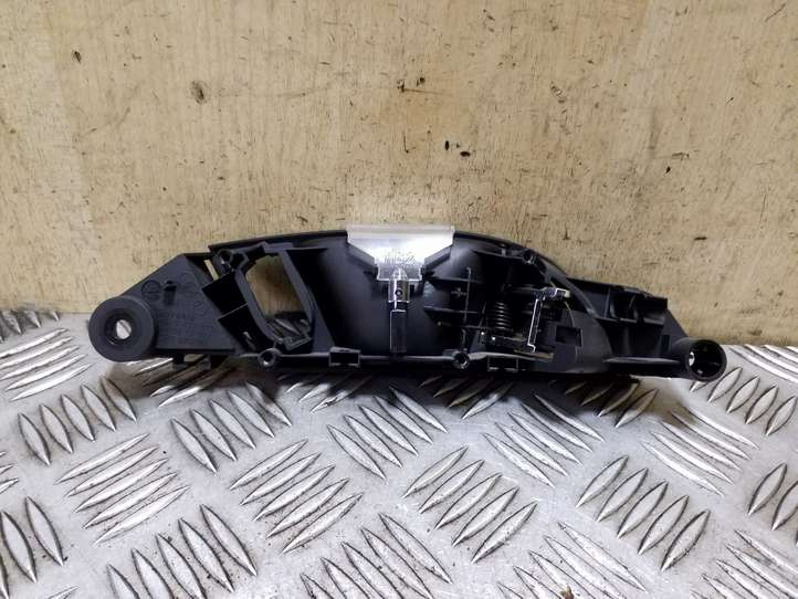 Audi Q7 (2005 - 2009)  4L0837019 Внутренняя ручка