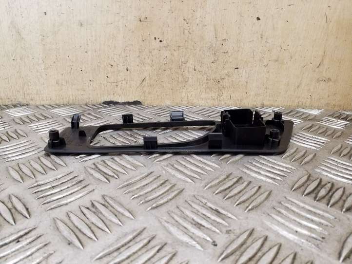 Subaru Outback (2009 - 2014)  94236AJ040 Другая деталь отделки пере́дней дверей