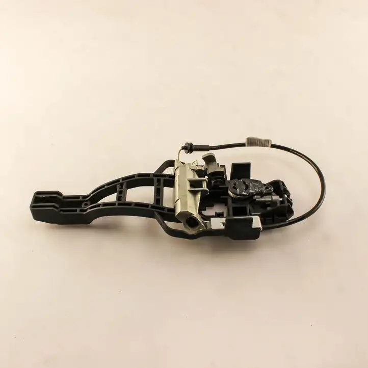 Ford Connect (2008 - 2018) DT11V224A37CC Крепление наружной ручки передней двери — фото 1