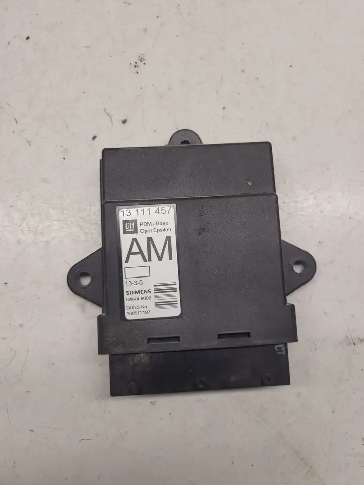 Opel Vectra C (2002 - 2005) 13111457 Блок управления дверью — фото 1