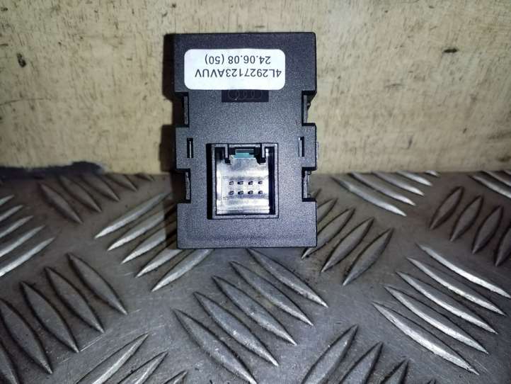 Audi Q7 (2005 - 2009)  4L2927123AVUV Включатель датчиков парковки