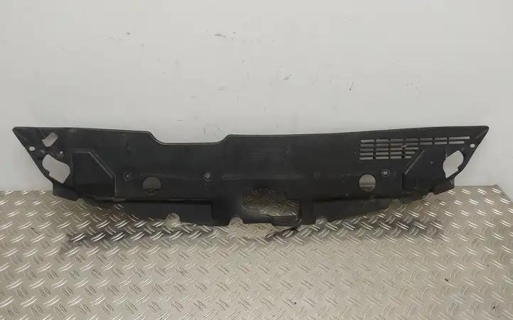 Toyota Corolla Verso AR10 (2004 - 2009) 532890F010 Облицовка радиатора — фото 1