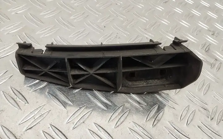 Toyota Corolla Verso AR10 (2004 - 2009) 525630F010 Кронштейн заднего бампера — фото 1