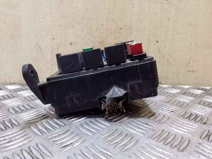 Opel Frontera B (1998 - 2004)  71541379 Блок предохранителей