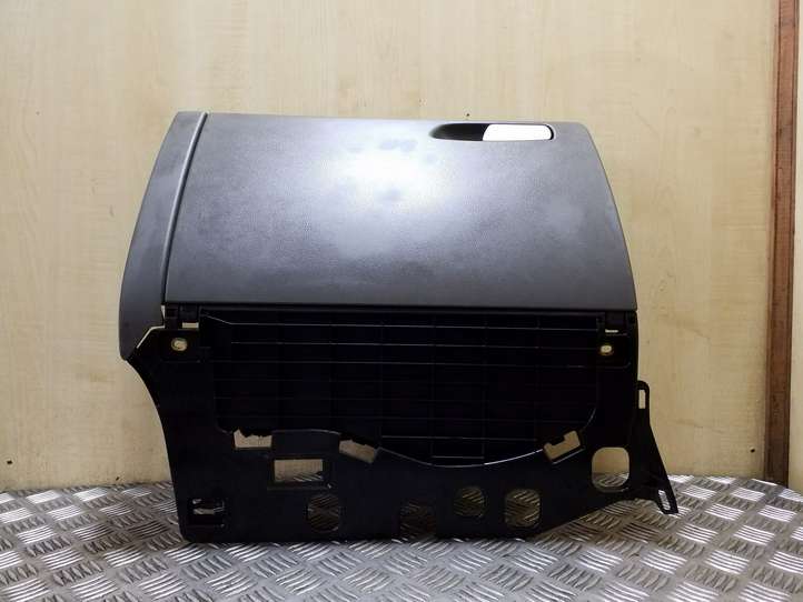Audi A5 (2007 - 2011)  8K2857035A Комплект ящика для вещей (бардачка)
