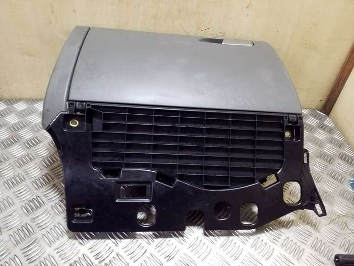 Audi A5 (2007 - 2011)  8K2857035A Комплект ящика для вещей (бардачка)
