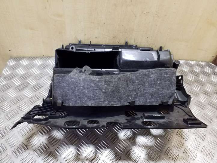 Audi A5 (2007 - 2011)  8K2857035A Комплект ящика для вещей (бардачка)