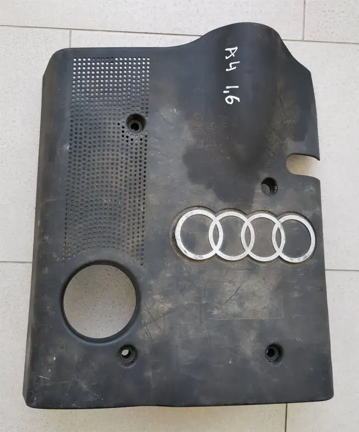Audi A4 S4 B5 8D (1999 - 2001) 06B103935B Крышка двигателя декоративная — фото 1