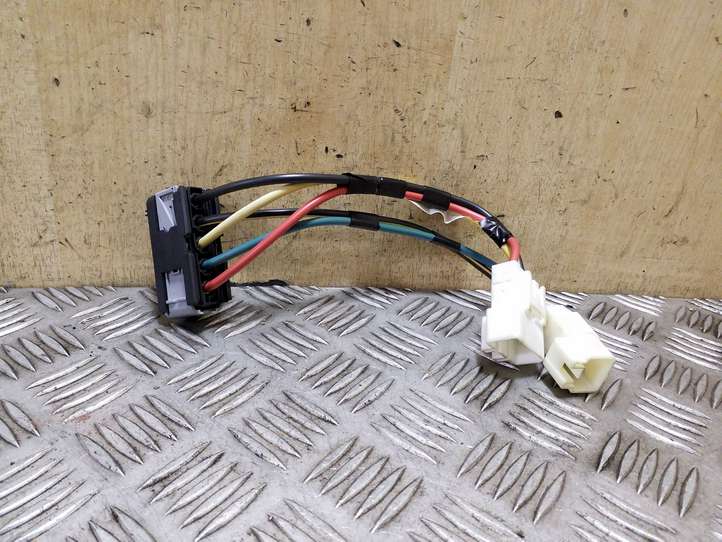 Subaru Outback (2009 - 2014)  2464707750 Другой проводник