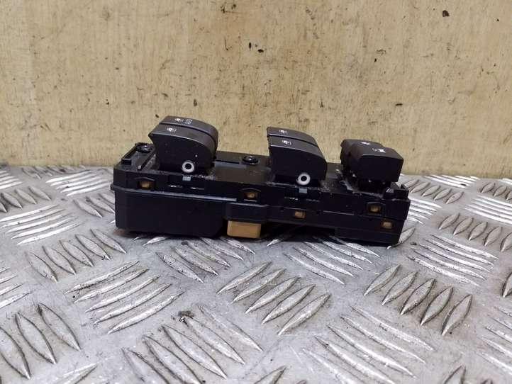 Chevrolet Captiva (2011 - 2013)  20987344 Кнопка стеклоподъемников
