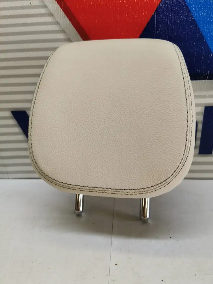 Mercedes-Benz C W205 (2014 - 2021) 161101258 Подголовник заднего сиденья — фото 1
