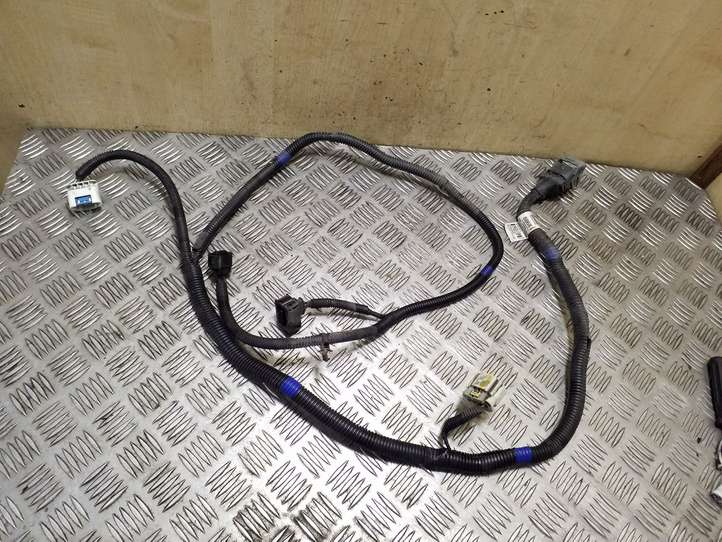 Chevrolet Captiva (2011 - 2013)  20998868 Другой проводник
