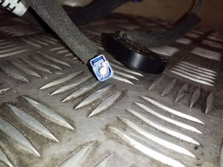 Chevrolet Captiva (2011 - 2013)  20920681 Антенна (антенна GPS)