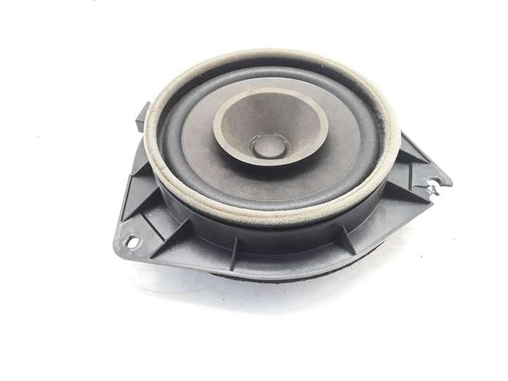 Toyota Yaris (2005 - 2009)  861600D020 Громкоговоритель (громкоговорители) в передних дверях