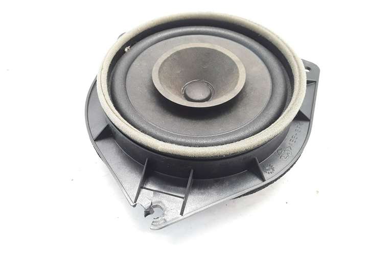 Toyota Yaris (2005 - 2009)  861600D020 Громкоговоритель (громкоговорители) в передних дверях