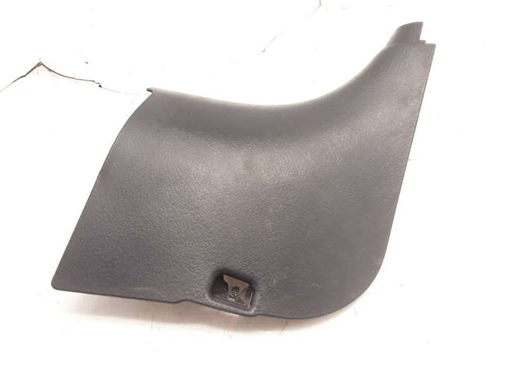 Toyota Yaris (2005 - 2009)  621110D010 Боковая отделка пространства для ног