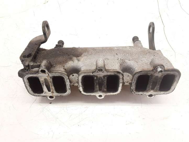 Audi A6 (1997 - 2001)  059129713 Впускной коллектор