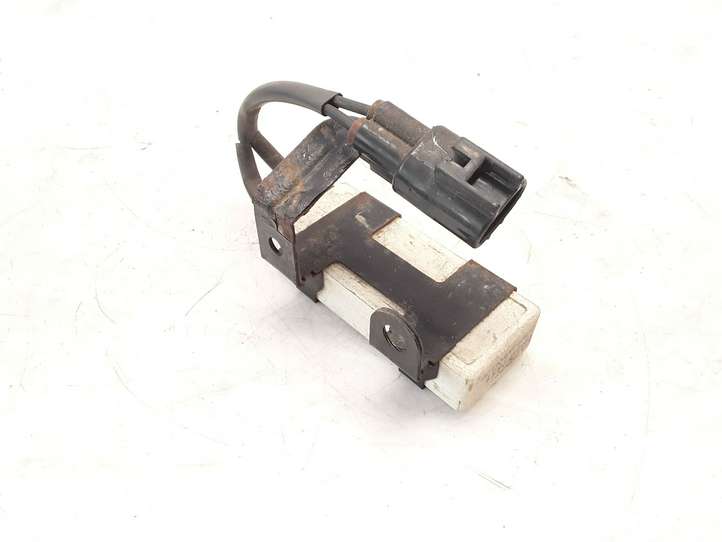Toyota Yaris (2005 - 2009)  2468102851 Реле вентилятора охлаждения