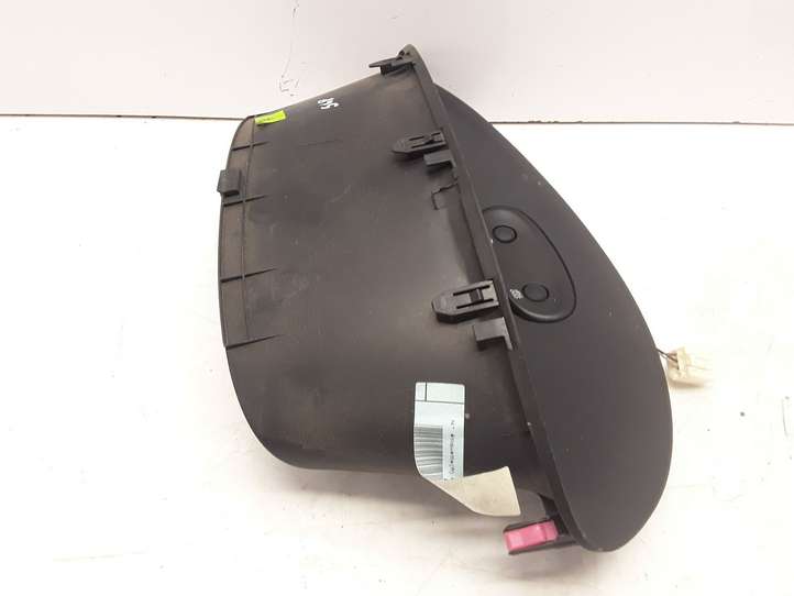 Toyota Yaris (2005 - 2009)  554110D060 Отделка приборного щитка