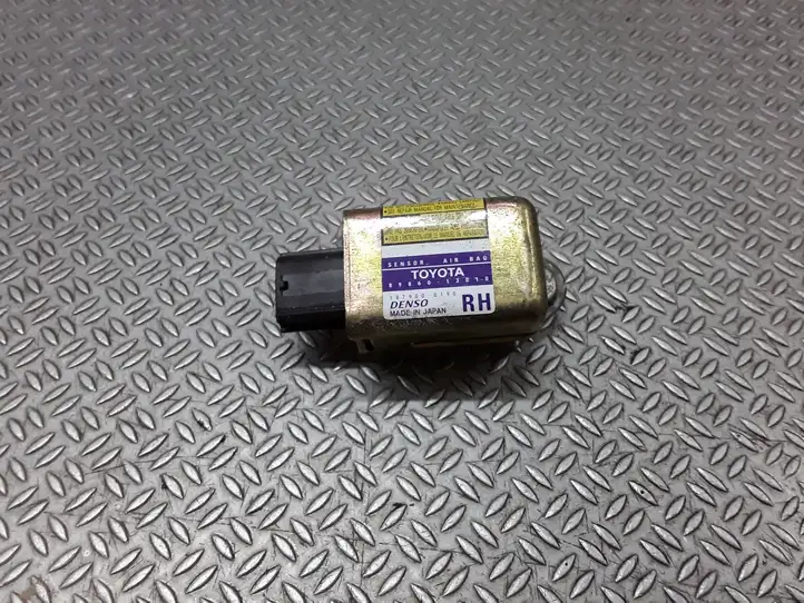 Toyota Corolla Verso E121 (2001 - 2004) 8986013010 Датчик удара SRS — фото 1