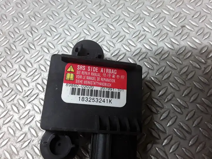 Toyota Corolla E120 E130 (2000 - 2004) 8986002020 Датчик удара SRS — фото 2