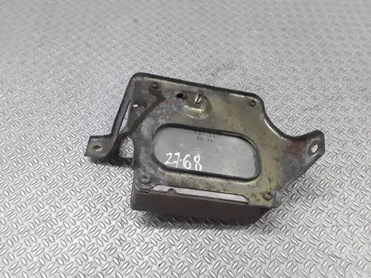 Toyota Avensis Verso (2004 - 2009) 8987120030 Блок управления форсунками — фото 4