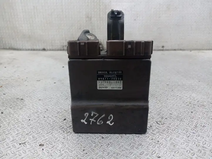 Toyota Corolla E120 E130 (2000 - 2004) 8987120030 Блок управления форсунками — фото 1