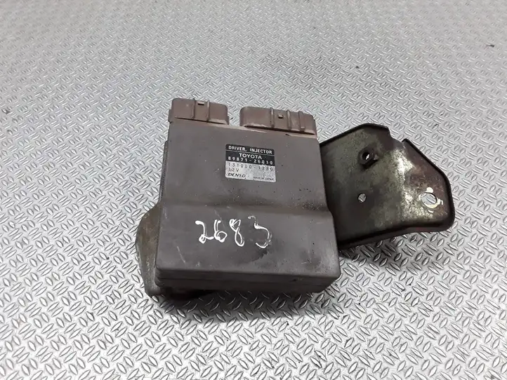 Toyota Avensis Verso (2004 - 2009) 8987126010 Блок управления форсунками — фото 1