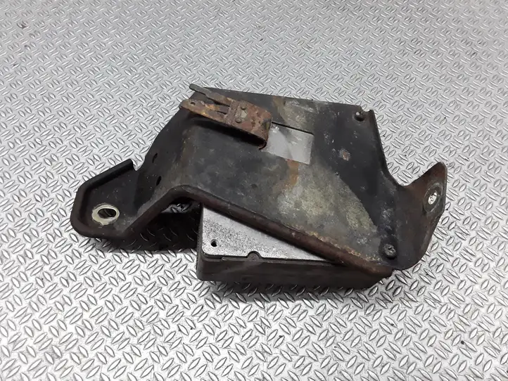 Toyota Avensis Verso (2004 - 2009) 8987126010 Блок управления форсунками — фото 4