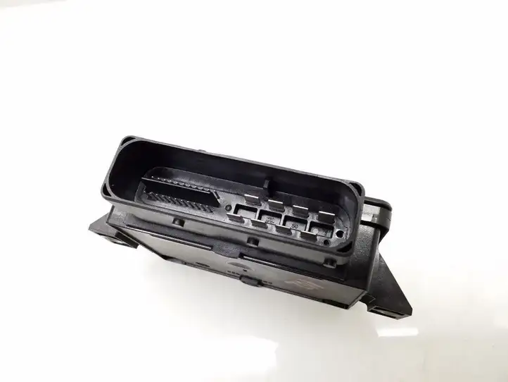 Mercedes-Benz CLA C117,X117,W117 (2013 - 2019) A2469005203 Блок управления стояночным тормозом — фото 3