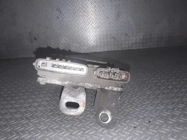 Toyota Corolla Verso E121 (2001 - 2004) 8987120030 Блок управления форсунками — фото 3