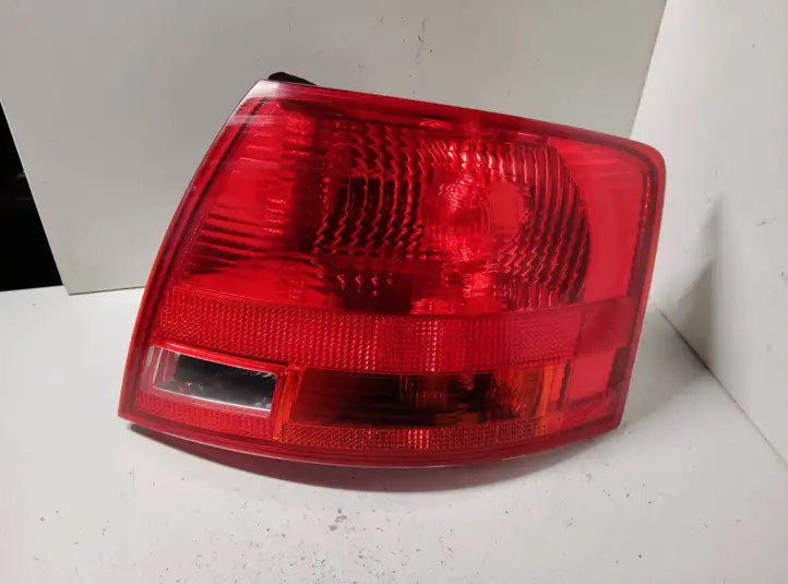 Audi A4 S4 B8 8K (2007 - 2011) 8E9945096E Задний фонарь в кузове — фото 1
