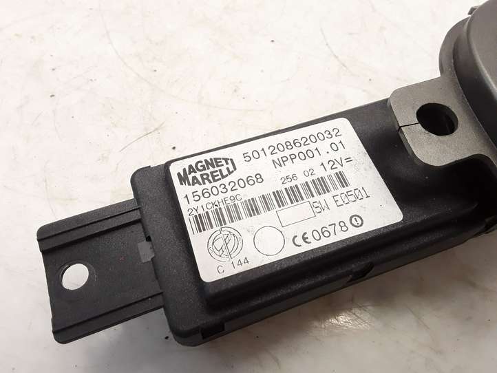 Lancia Thesis (2001 - 2009)  156032068 Кнопка стеклоподъемников