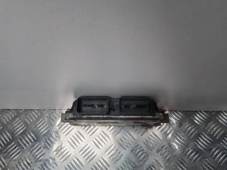 Suzuki Swift (2004 - 2010) 33920-62J3 Блок управления двигателем (ЭБУ) — фото 2