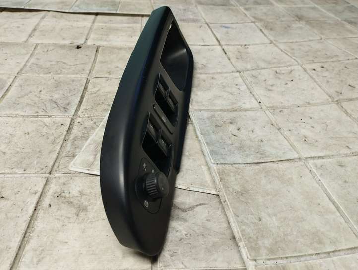 Volkswagen PASSAT B6 (2005 - 2010)  3C1867171B Кнопка стеклоподъемников