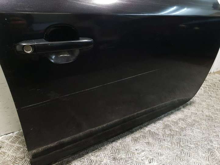 Kia Ceed (2010 - 2012)   Дверь