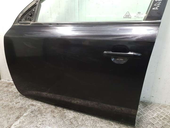 Kia Ceed (2010 - 2012)   Дверь